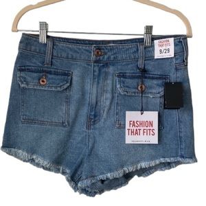 Celebrity Pink Denim Shorts Size 9/29
